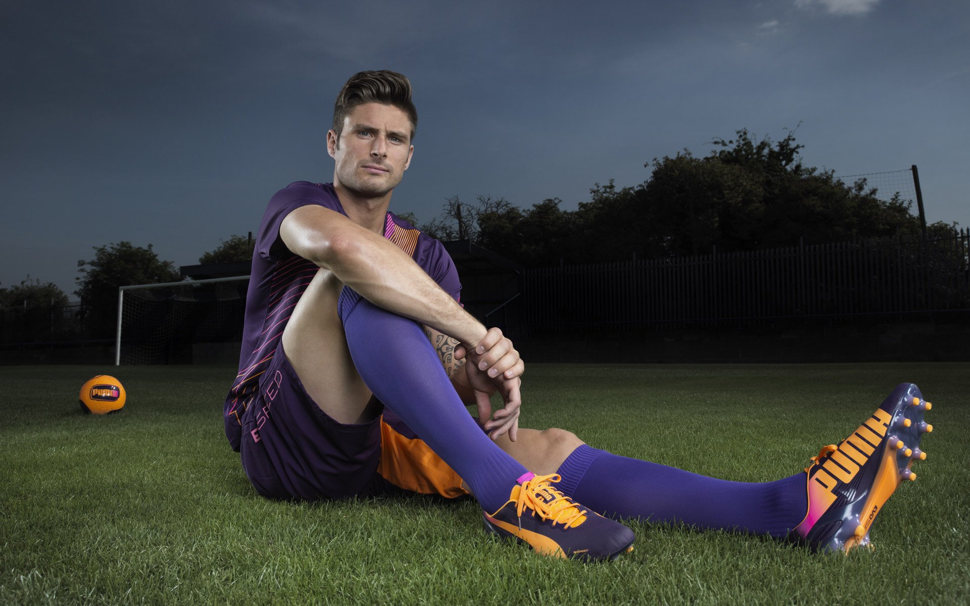 湖人力克步行者，常规赛巅峰对决中詹姆斯篮下统治全场，2021湖人对步行者